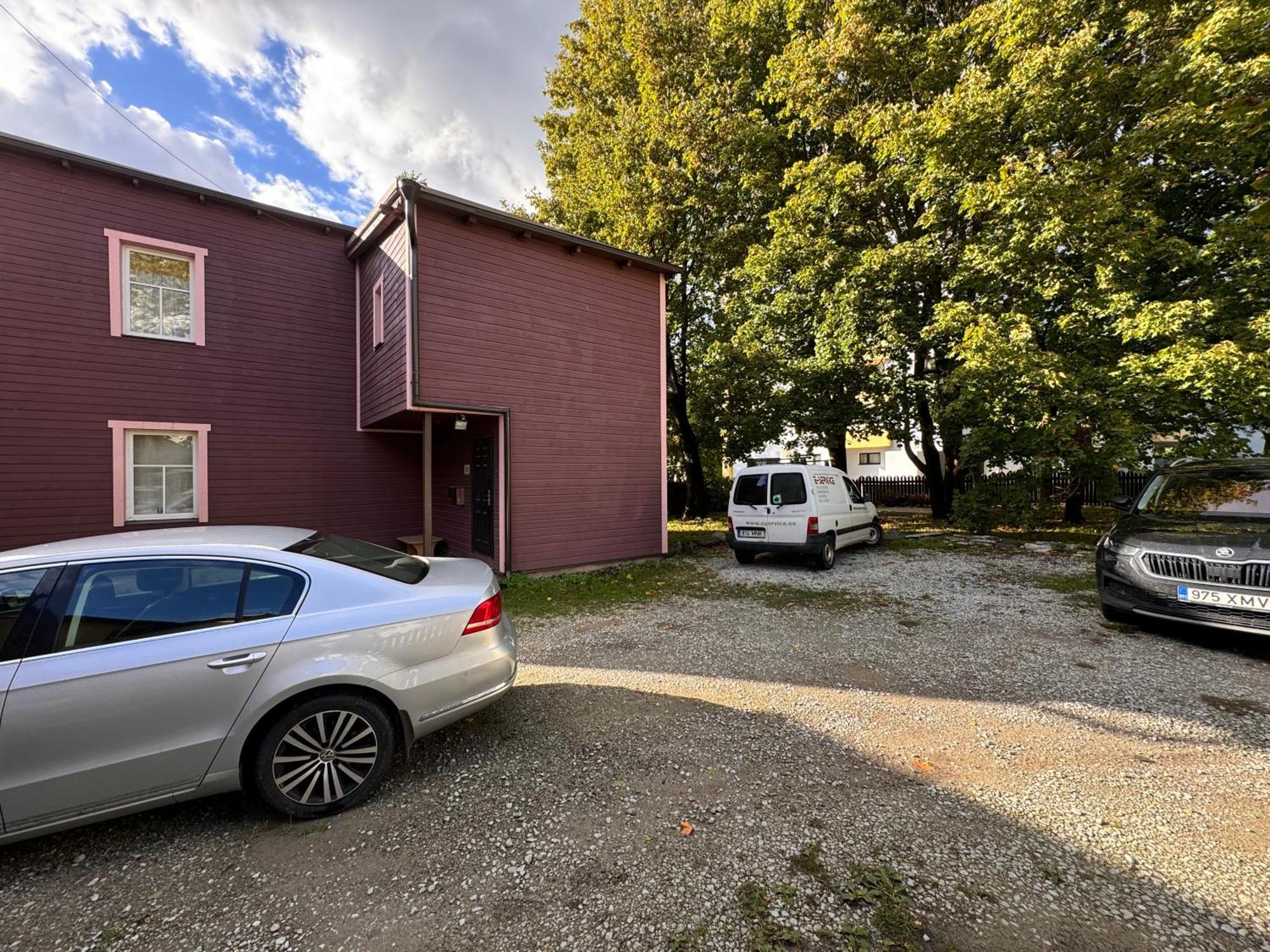 Downtown 1br With Parking * Tallinn